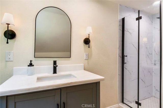 901 Ca-173, Lake Arrowhead, CA 92352