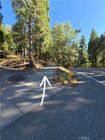901 Ca-173, Lake Arrowhead, CA 92352