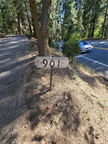901 Ca-173, Lake Arrowhead, CA 92352