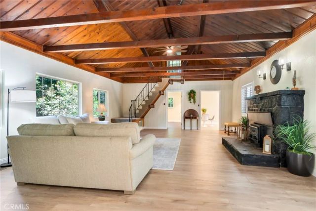 901 Ca-173, Lake Arrowhead, CA 92352