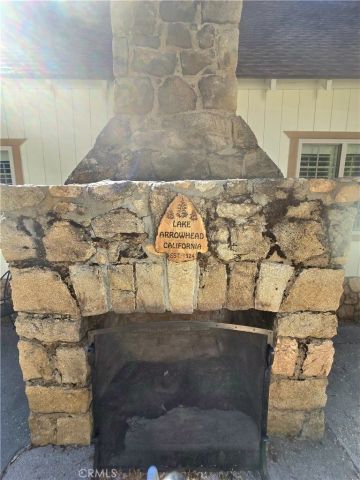 901 Ca-173, Lake Arrowhead, CA 92352