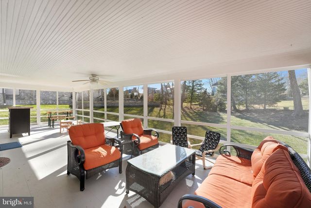 7001 ARBOR LN, Mclean, VA 22101