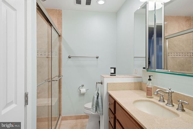 7001 ARBOR LN, Mclean, VA 22101