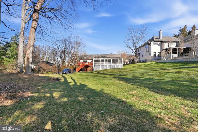 7001 ARBOR LN, Mclean, VA 22101