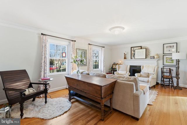 7001 ARBOR LN, Mclean, VA 22101