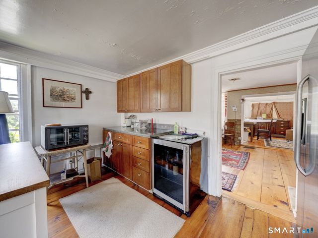 596 Main Street, Somers, CT 06071
