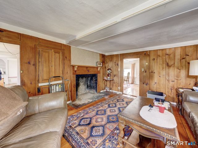 596 Main Street, Somers, CT 06071