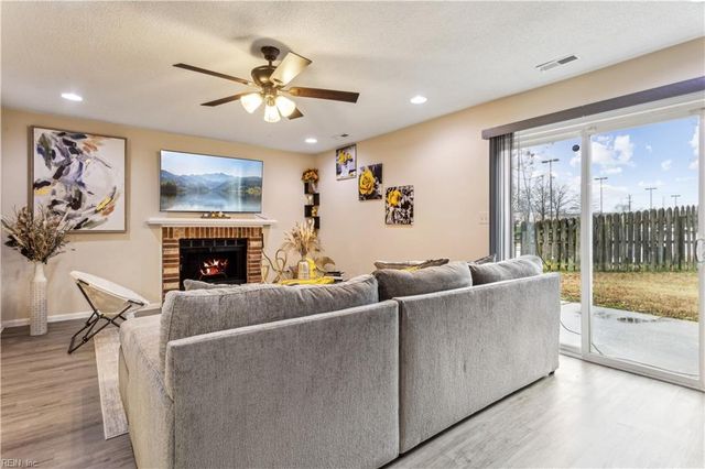 1937 Darnell DR, Virginia Beach, VA 23455