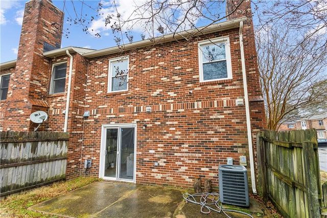 1937 Darnell DR, Virginia Beach, VA 23455