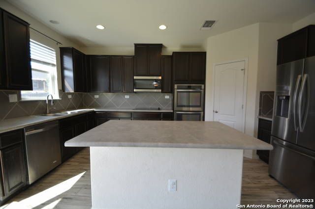 121 Landmark Haven, Cibolo, TX 78108