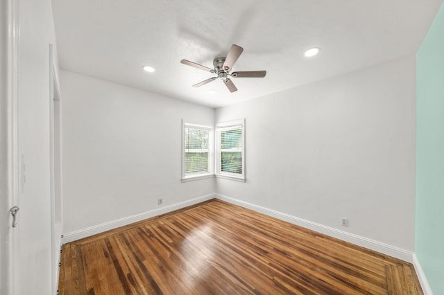 976 Acacia Ave, Sacramento, CA 95815