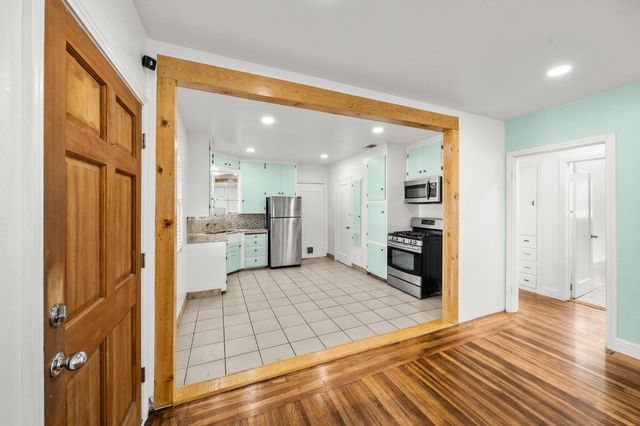 976 Acacia Ave, Sacramento, CA 95815