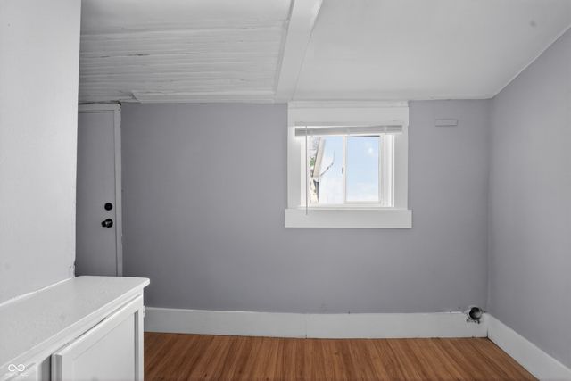 14 Wood Street, Greenfield, IN 46140