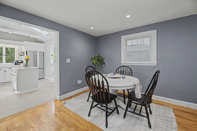9 Macdonald Circle, Walpole, MA 02081