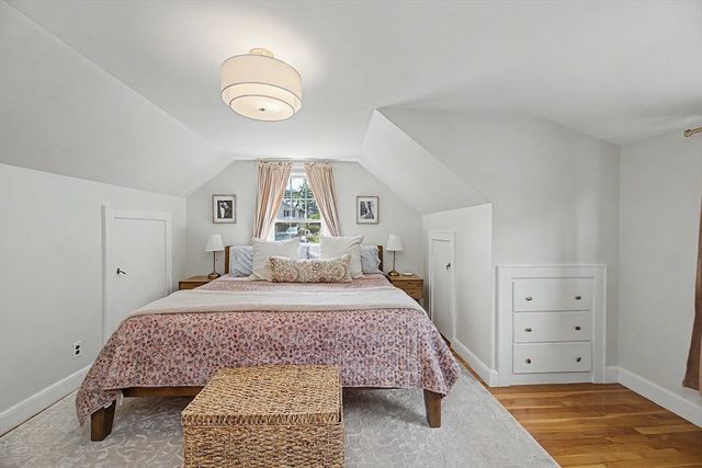 9 Macdonald Circle, Walpole, MA 02081