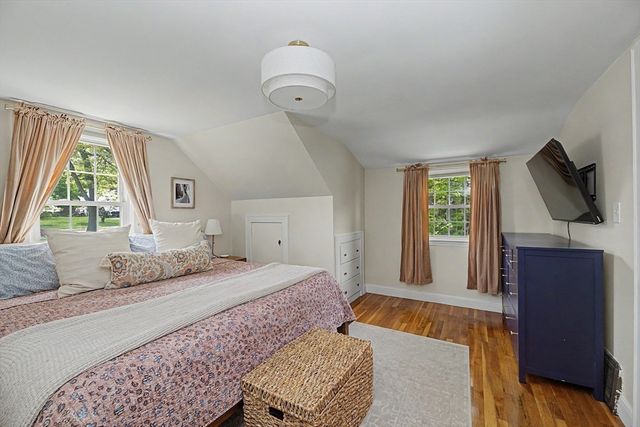 9 Macdonald Circle, Walpole, MA 02081