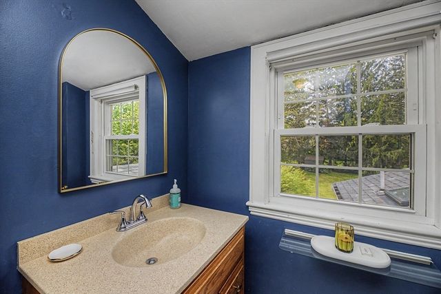 9 Macdonald Circle, Walpole, MA 02081