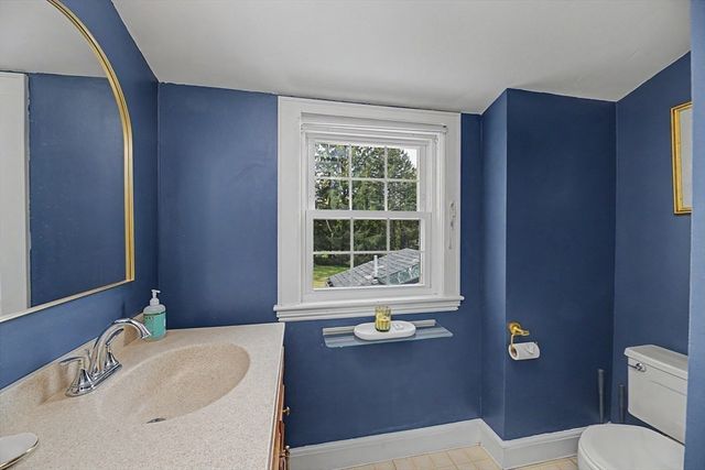 9 Macdonald Circle, Walpole, MA 02081