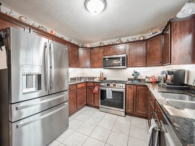 1870 Sandal Way, Newburgh, IN 47630