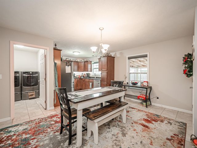 1870 Sandal Way, Newburgh, IN 47630