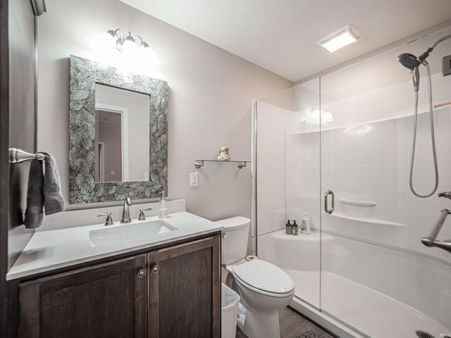 1870 Sandal Way, Newburgh, IN 47630