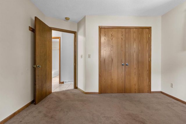 262 Cranbrook Court, Nekoosa, WI 54457