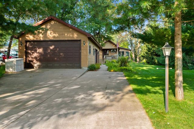 262 Cranbrook Court, Nekoosa, WI 54457