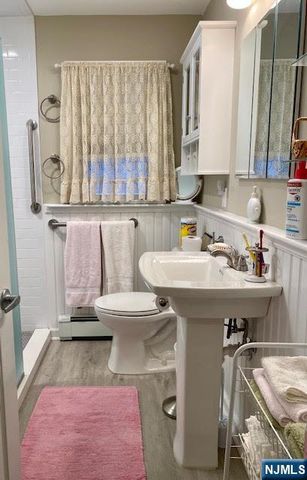 99 Morse Avenue, Rutherford, NJ 07070