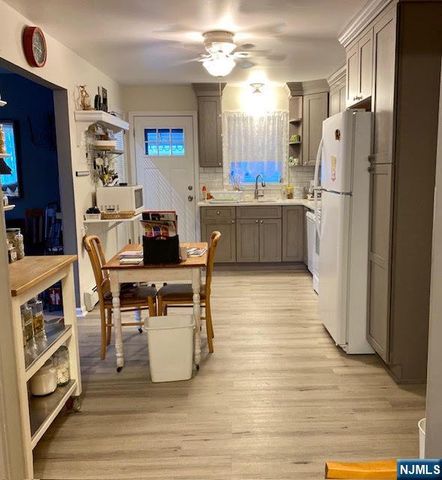 99 Morse Avenue, Rutherford, NJ 07070