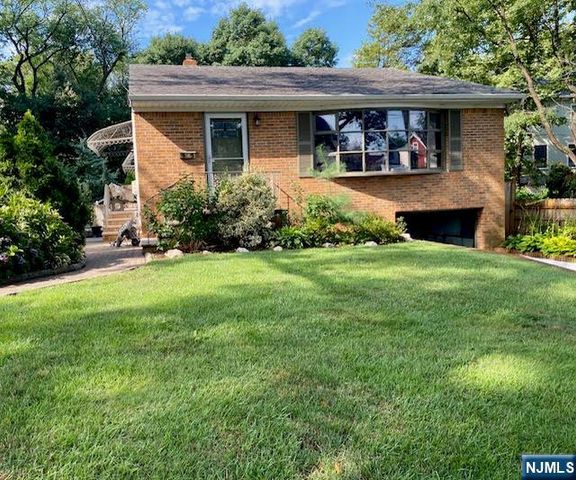 99 Morse Avenue, Rutherford, NJ 07070