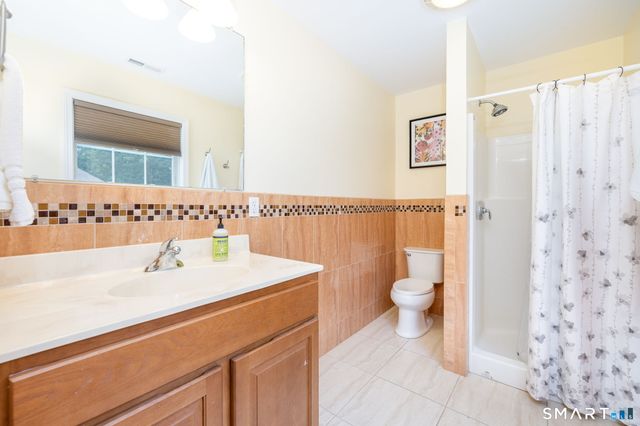 11 Jubrey Drive, Windsor, CT 06095