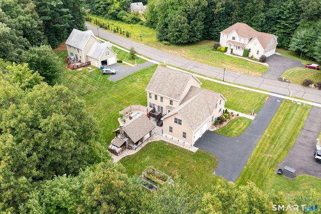 11 Jubrey Drive, Windsor, CT 06095