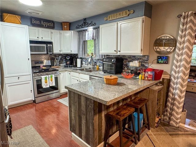 102 Skyline, Canfield, OH 44406