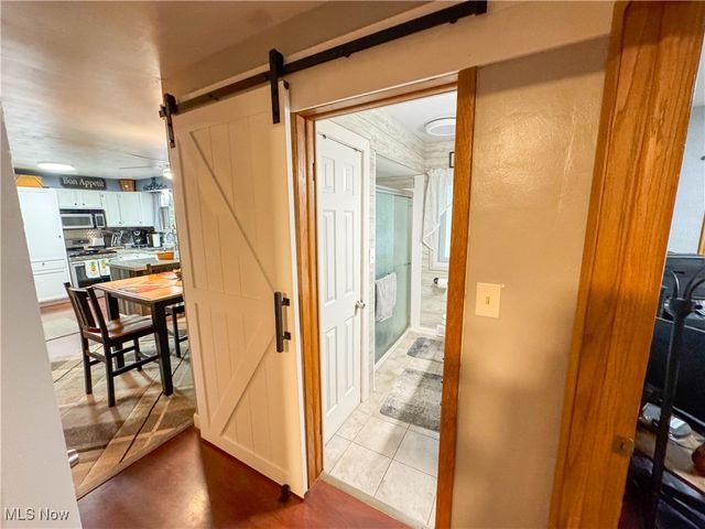 102 Skyline, Canfield, OH 44406