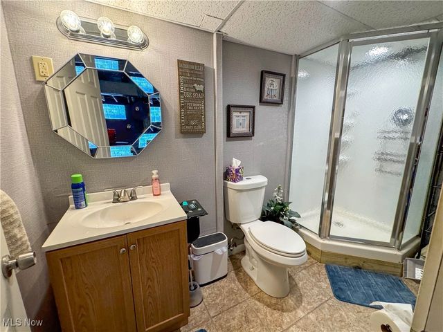 102 Skyline, Canfield, OH 44406