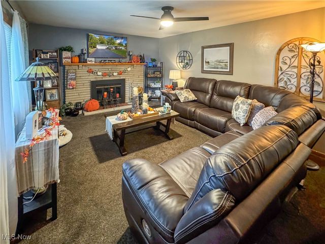 102 Skyline, Canfield, OH 44406