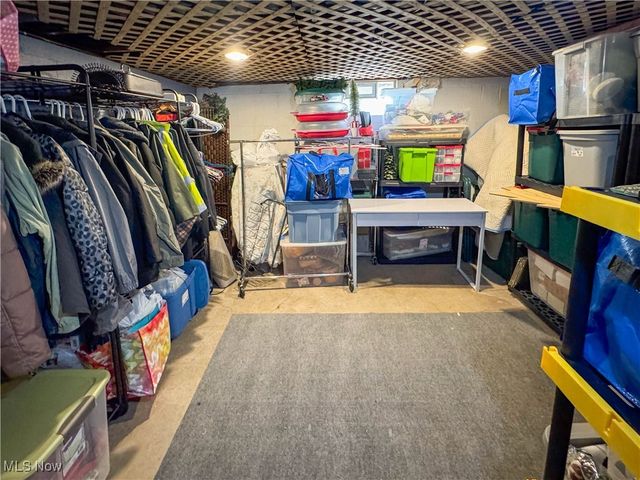 102 Skyline, Canfield, OH 44406