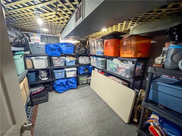 102 Skyline, Canfield, OH 44406