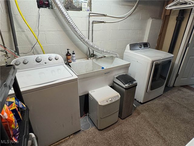 102 Skyline, Canfield, OH 44406