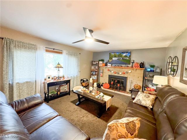 102 Skyline, Canfield, OH 44406