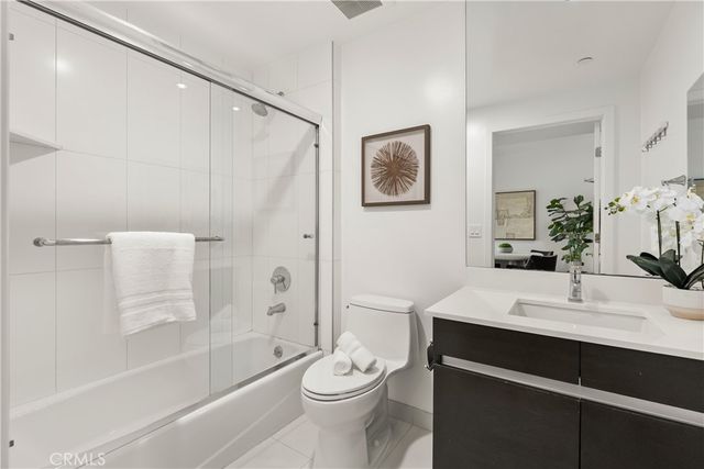 7857 W Manchester Avenue 201, Playa Del Rey, CA 90293