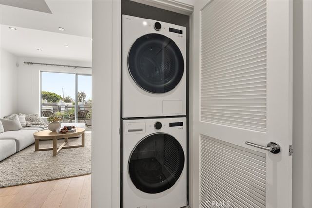 7857 W Manchester Avenue 201, Playa Del Rey, CA 90293