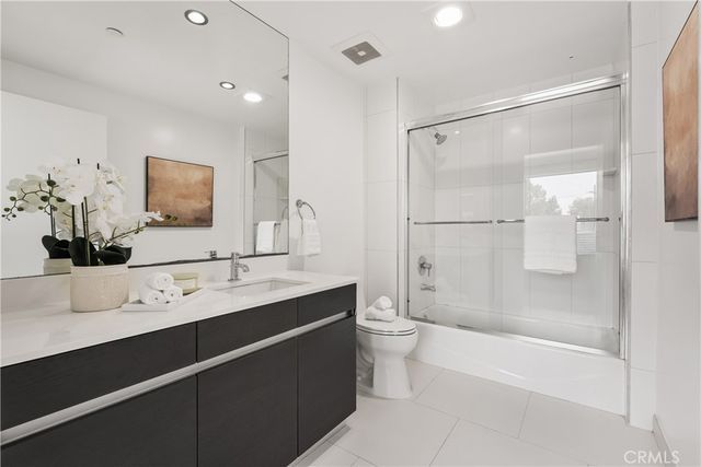 7857 W Manchester Avenue 201, Playa Del Rey, CA 90293