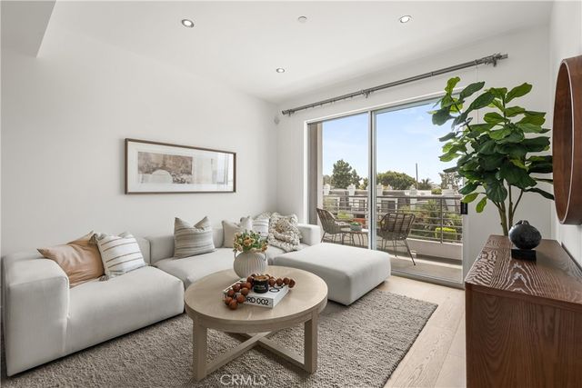 7857 W Manchester Avenue 201, Playa Del Rey, CA 90293