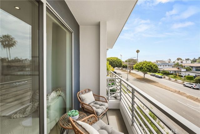7857 W Manchester Avenue 201, Playa Del Rey, CA 90293