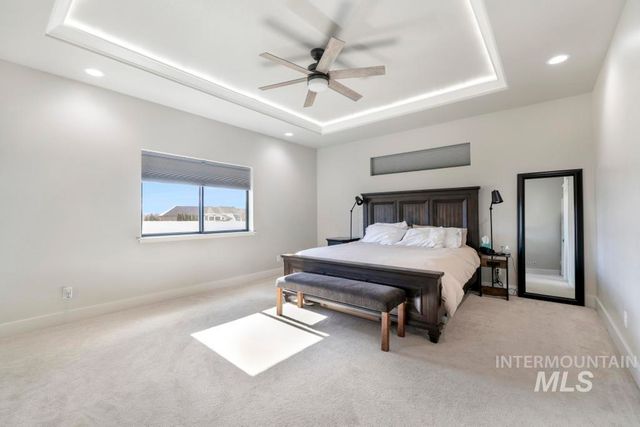 3827 Susan Circle W, Hansen, ID 83334