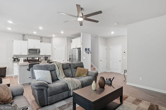 54 Denver Avenue, Hiram, GA 30141