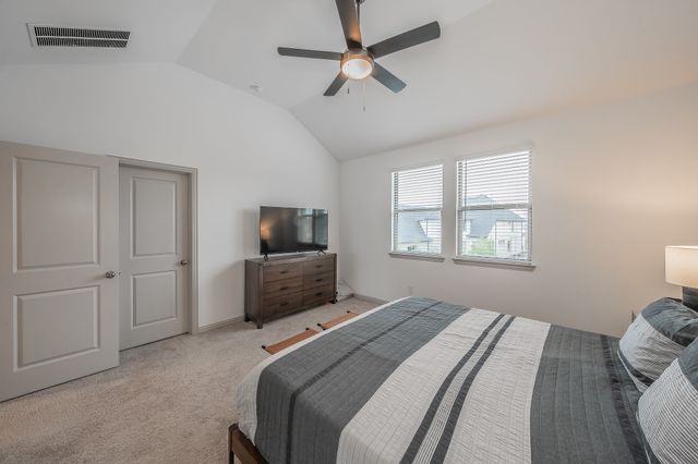 4512 Cypress Thorn Drive, Arlington, TX 76005