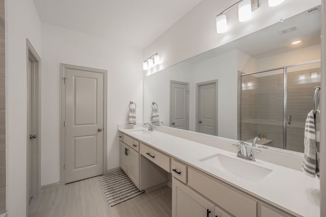 4512 Cypress Thorn Drive, Arlington, TX 76005