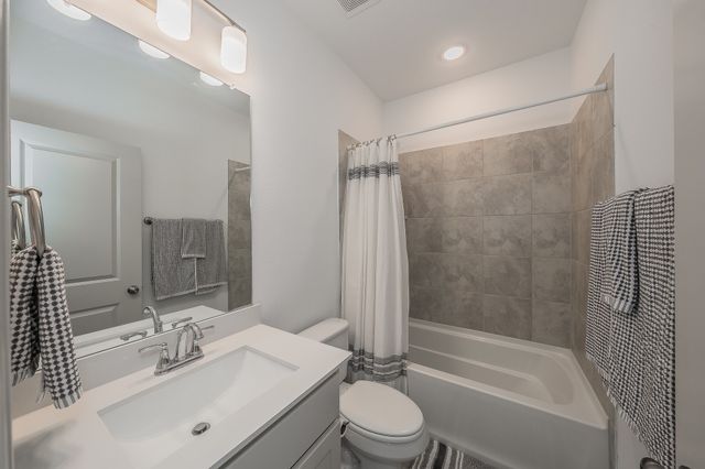 4512 Cypress Thorn Drive, Arlington, TX 76005